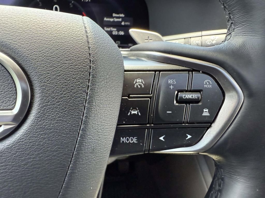 Used 2025 Lexus GX 550 w/ Accessory Package (2T) AWD/4WD image 21