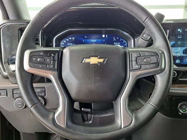 Used 2023 Chevrolet Silverado 1500 LT AWD/4WD image 9