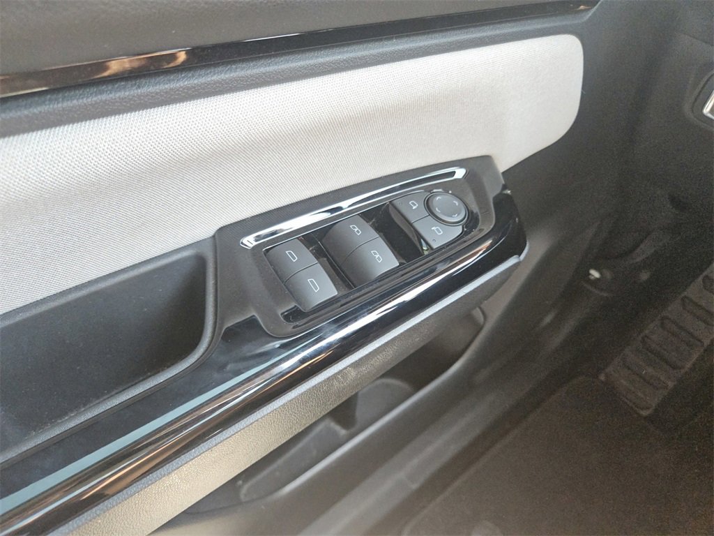 Used 2024 Honda Prologue EX image 23