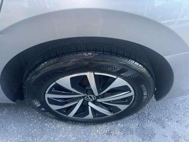Used 2024 Volkswagen Jetta S image 18