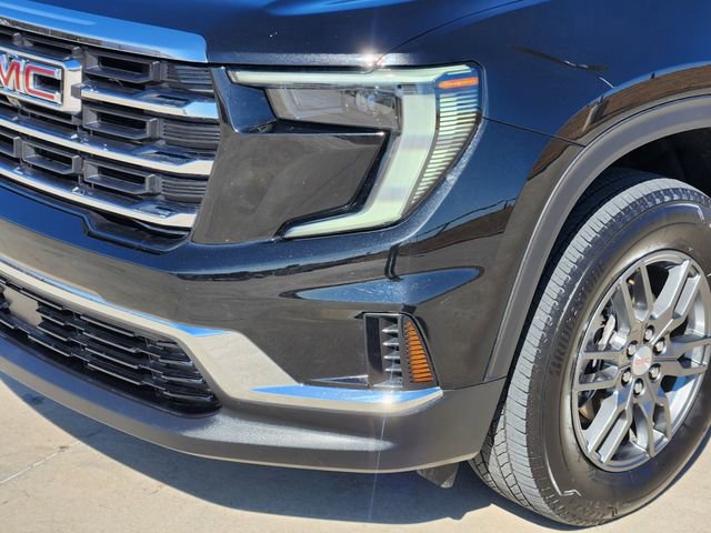 Used 2025 GMC Acadia Elevation image 9