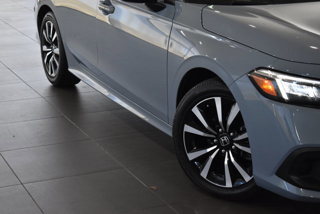 Used 2023 Honda Civic EX image 2