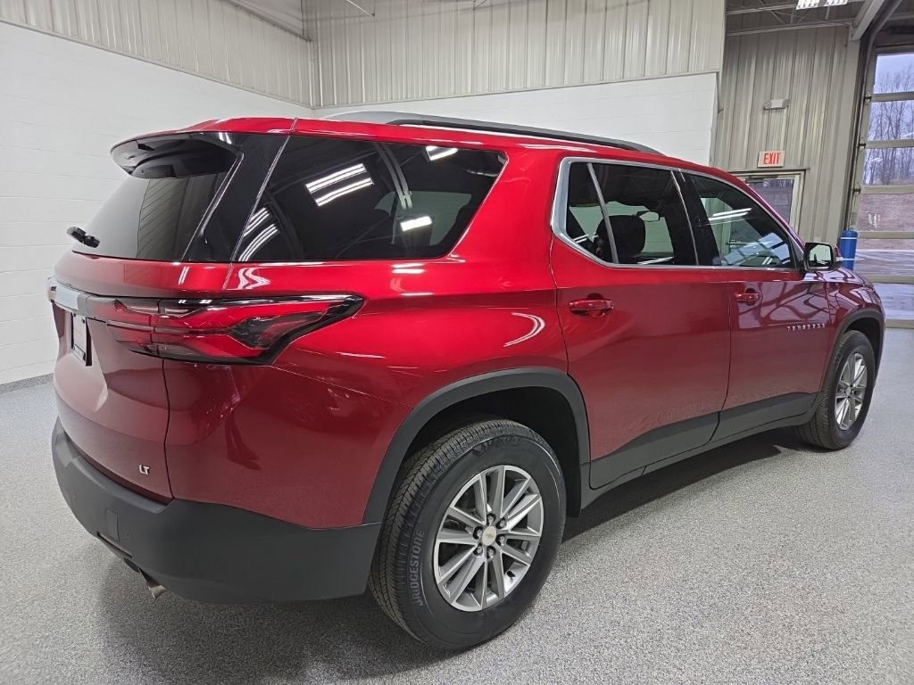 Used 2023 Chevrolet Traverse LT image 7