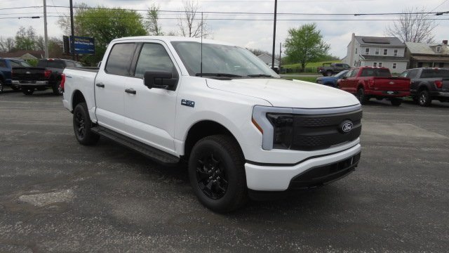 New 2025 Ford F150 Lightning XLT