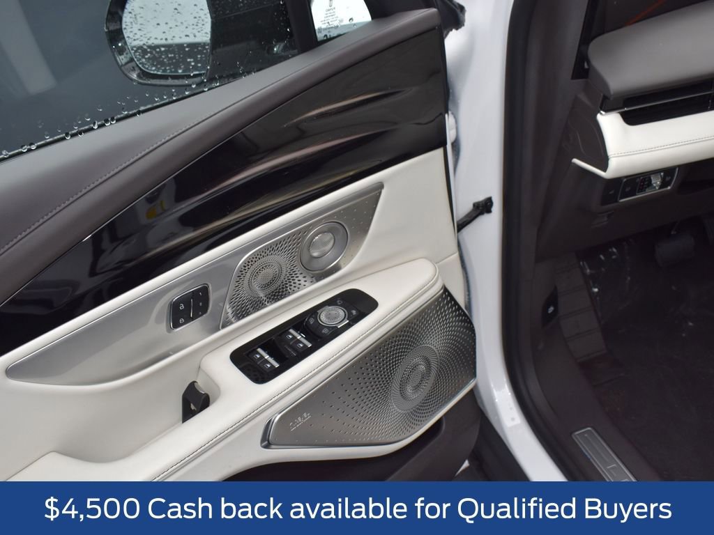 New 2026 Lincoln Nautilus Black Label image 9