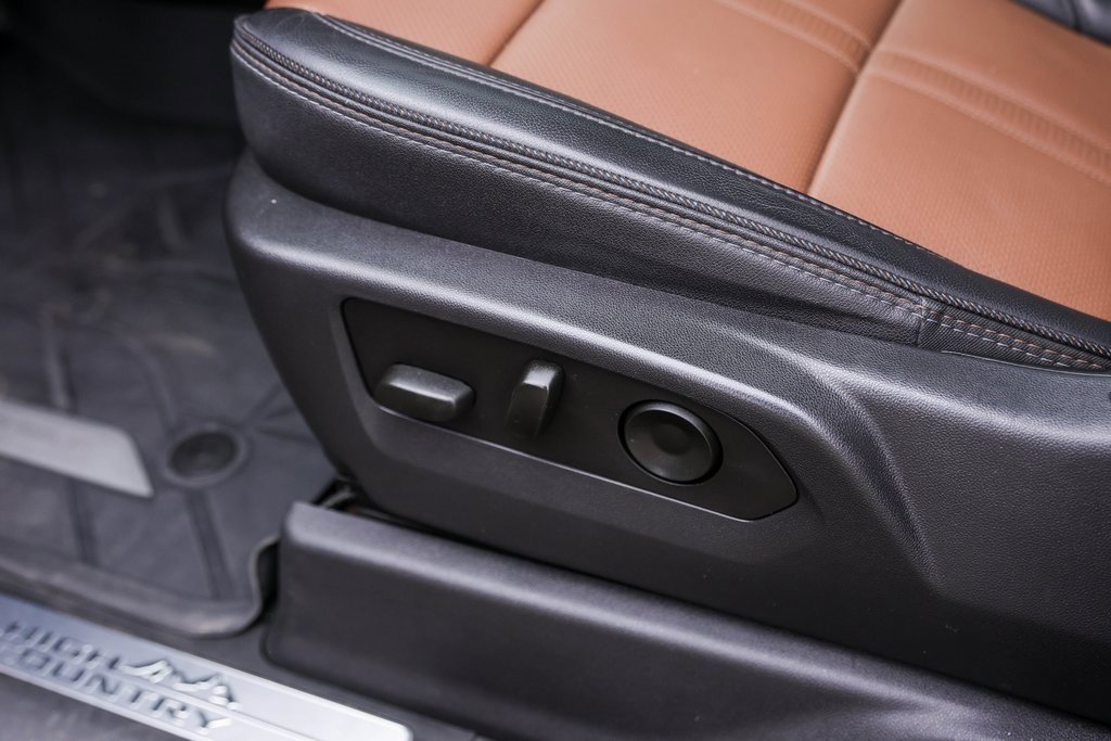 Used 2023 Chevrolet Silverado 1500 High Country w/ High Country Premium Package image 11