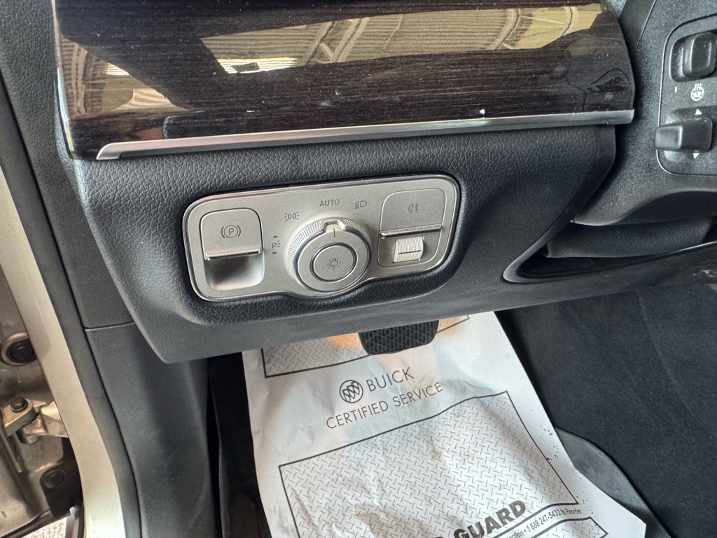 Used 2021 Mercedes-Benz GLE 350 4MATIC image 21