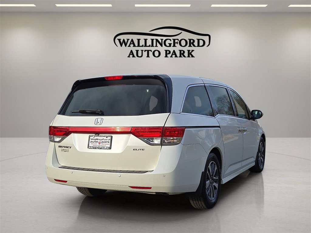 Used 2016 Honda Odyssey Touring Elite image 4