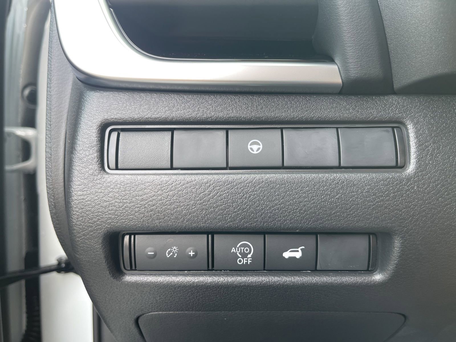 New 2026 Nissan Rogue SV image 39