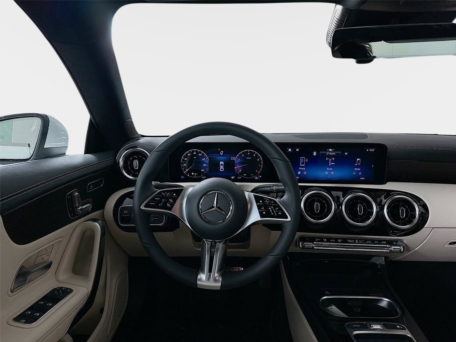 Certified 2026 Mercedes-Benz CLA 250 4MATIC image 29