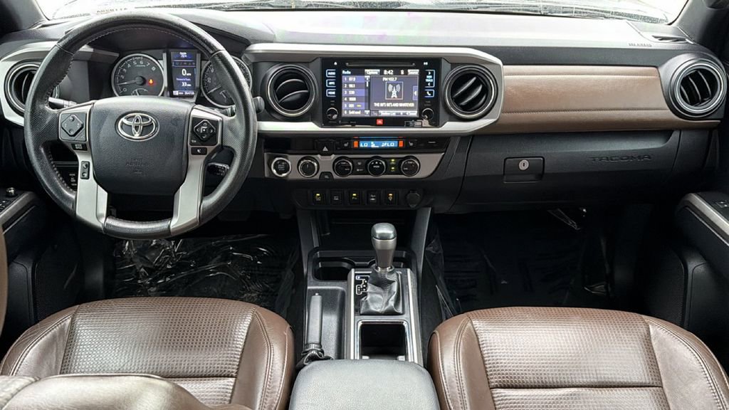 Used 2017 Toyota Tacoma Limited w/ Tow Package AWD/4WD image 36