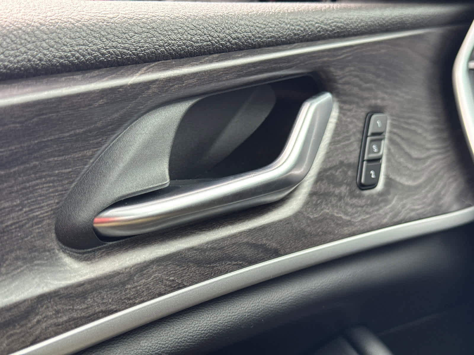 Used 2023 Jeep Grand Cherokee 4WD 4xe w/ Luxury Tech Group II image 25