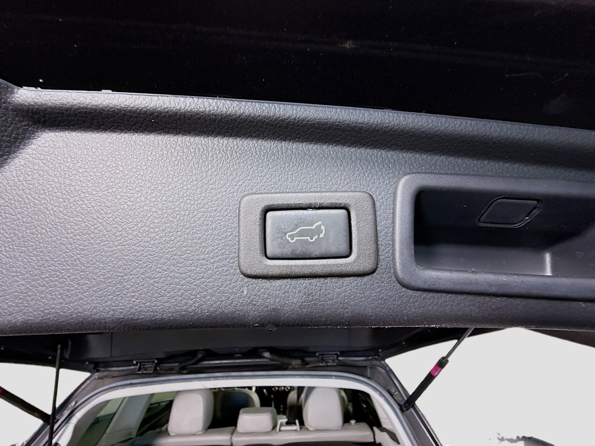 Used 2017 Subaru Forester 2.5i Limited image 40