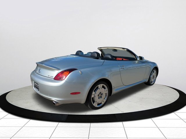 Used 2002 Lexus SC 430 Convertible image 3