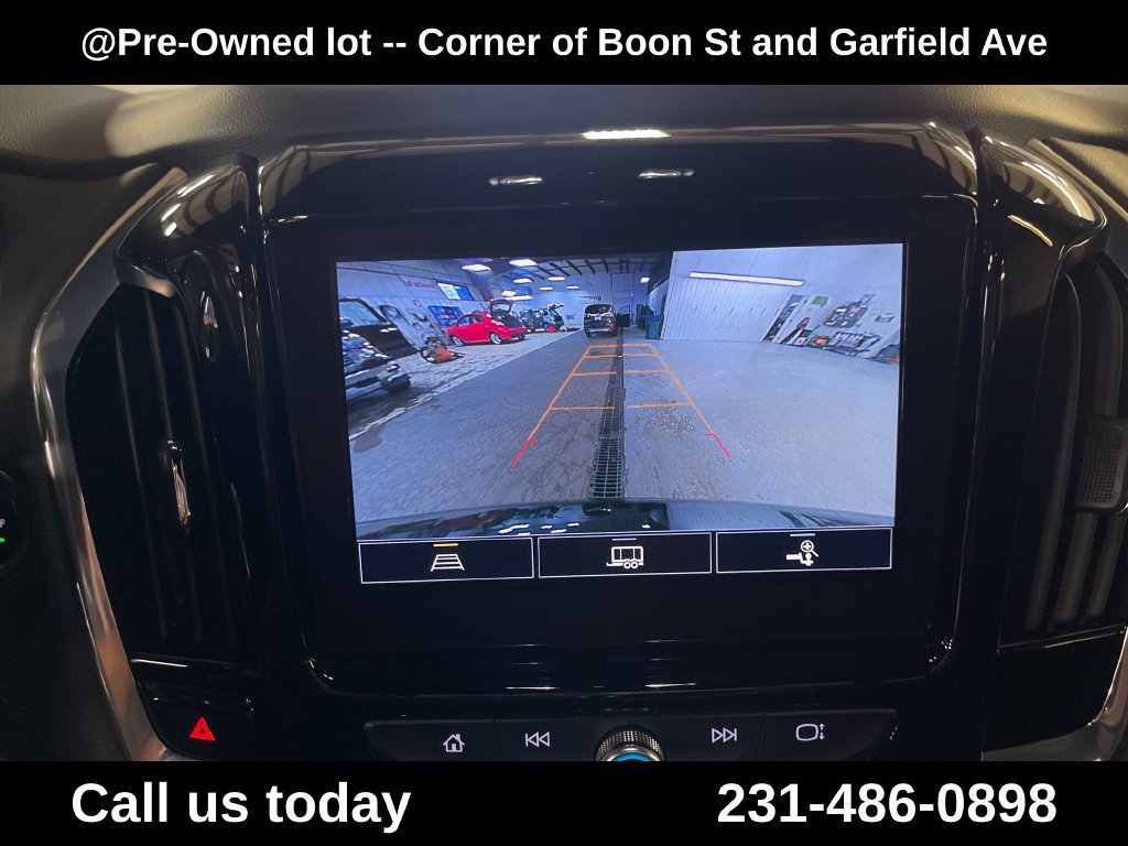 Used 2022 Chevrolet Traverse LT w/ LPO, Floor Liner Package AWD/4WD image 23