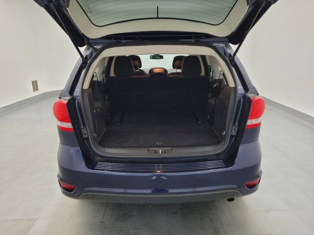 Used 2019 Dodge Journey SE image 29