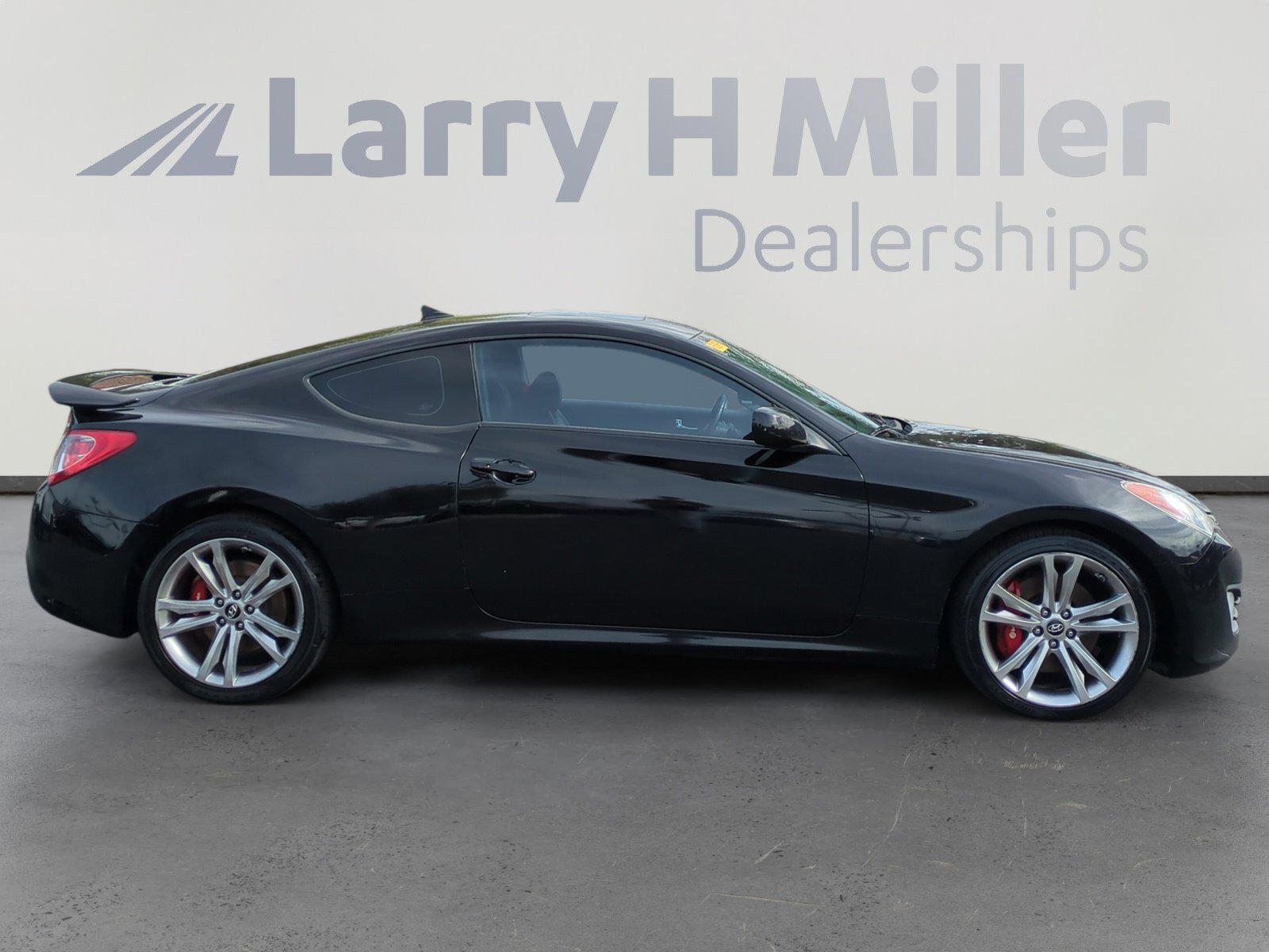 Used 2010 Hyundai Genesis 2.0T image 6