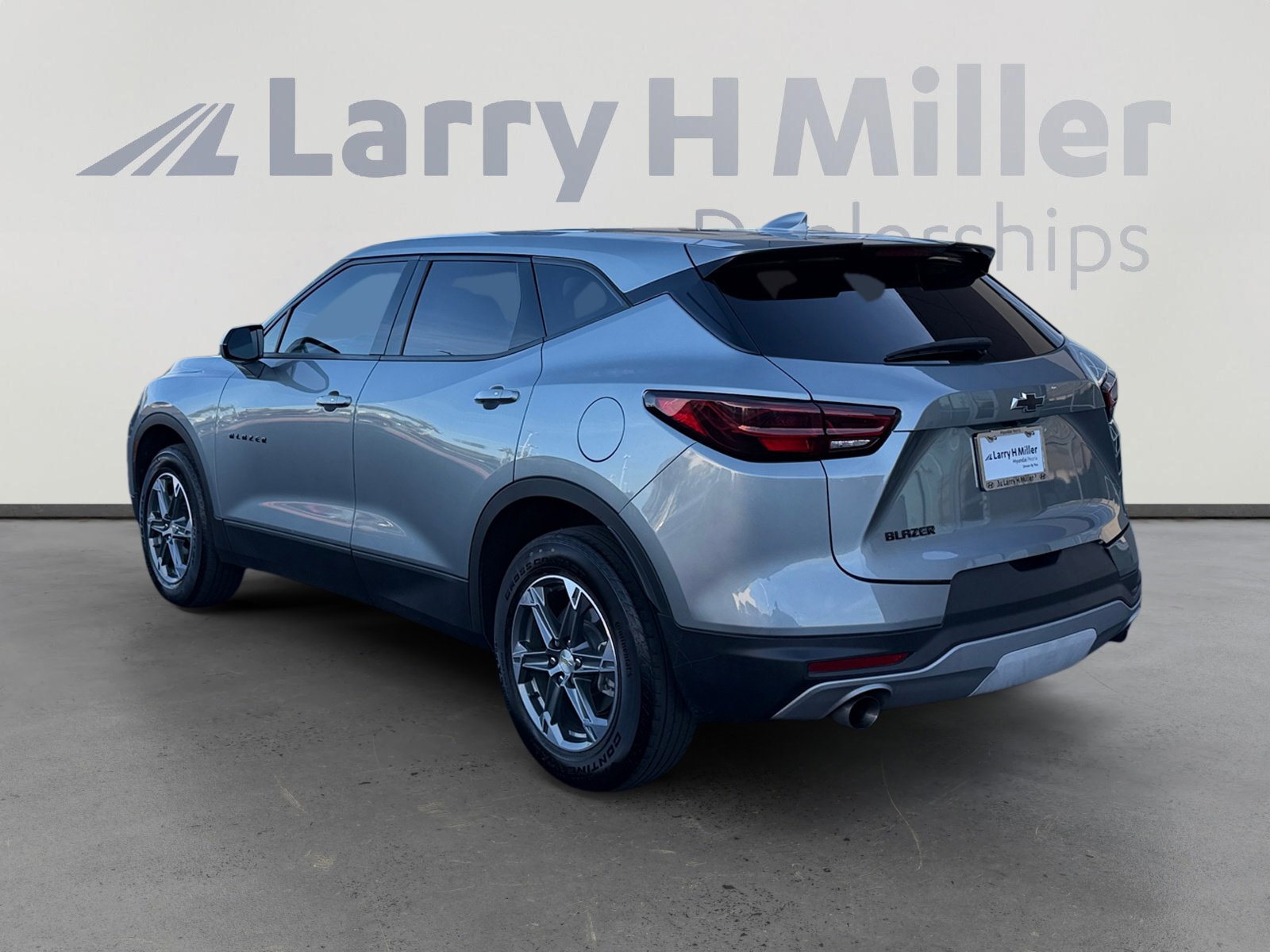 Used 2024 Chevrolet Blazer LT image 3