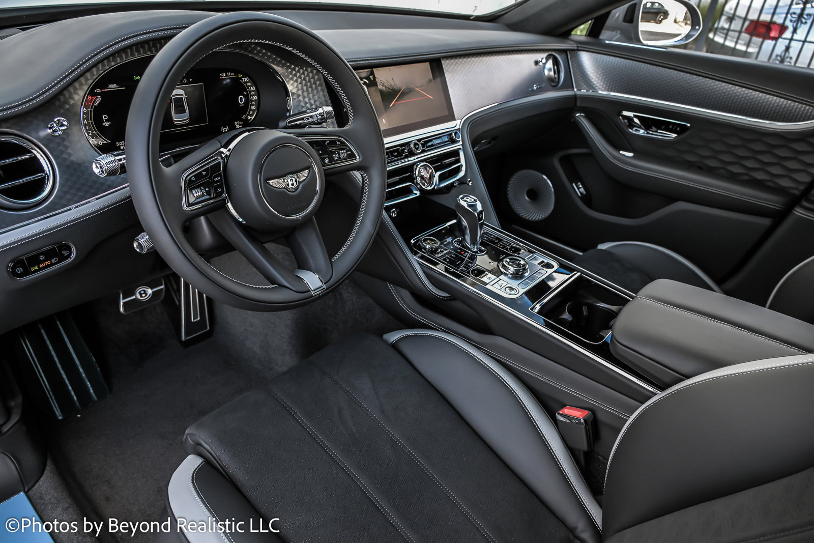 New 2025 Bentley Flying Spur Plug-In Hybrid image 24