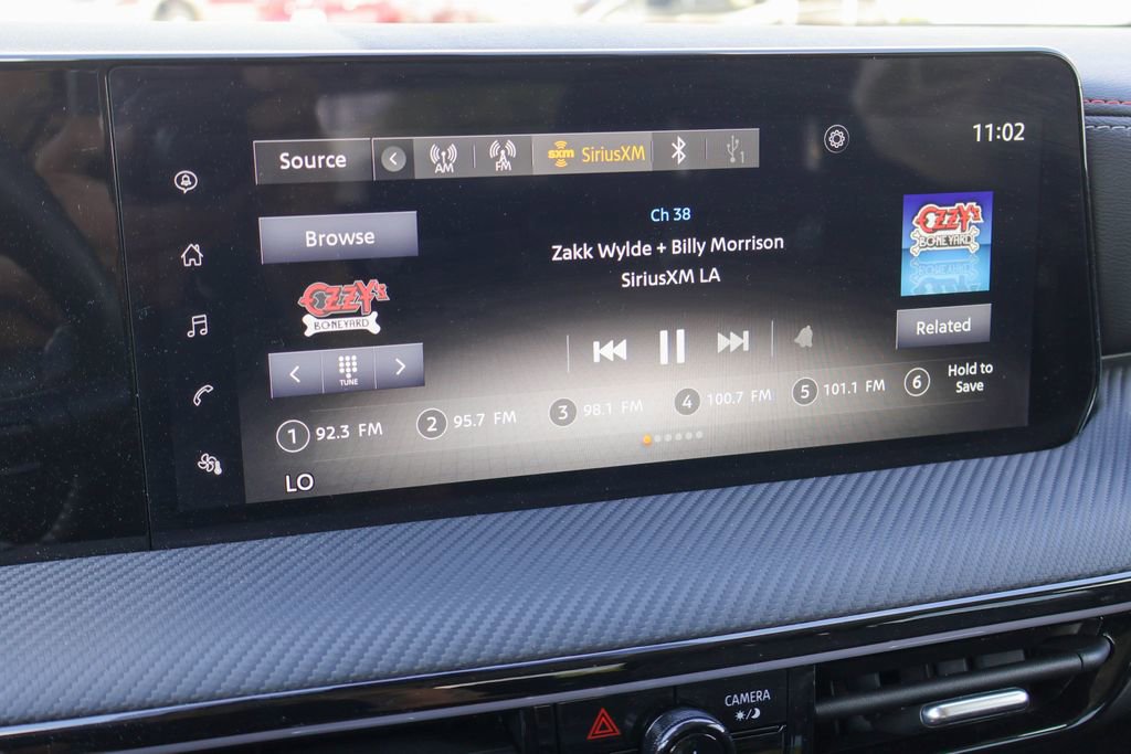 Certified 2025 Nissan Kicks SR image 5