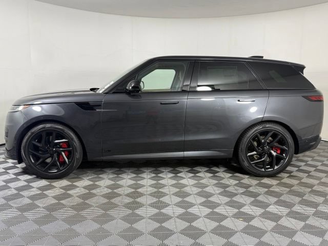 New 2026 Land Rover Range Rover Sport Dynamic SE AWD/4WD image 3