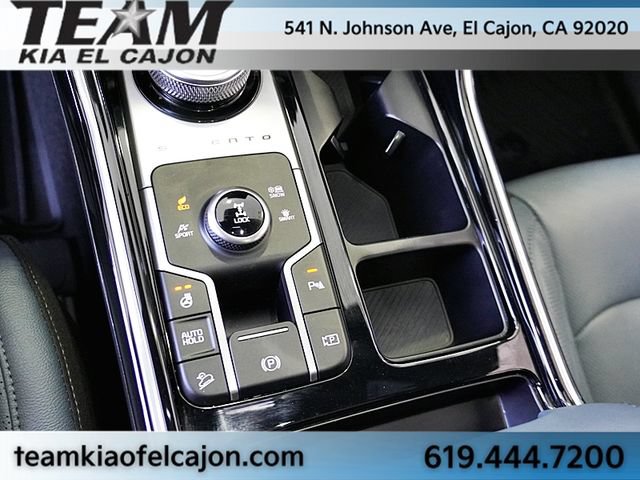 Certified 2025 Kia Sorento SX Prestige AWD/4WD image 36