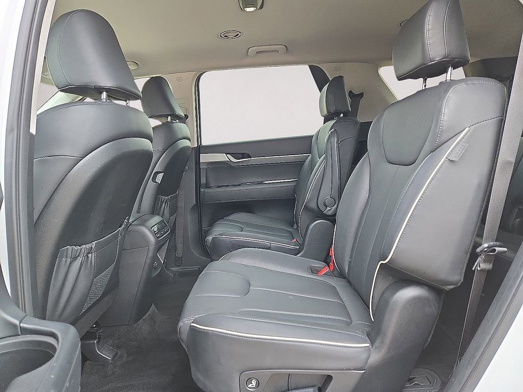 Used 2025 Hyundai Palisade SEL FWD image 15