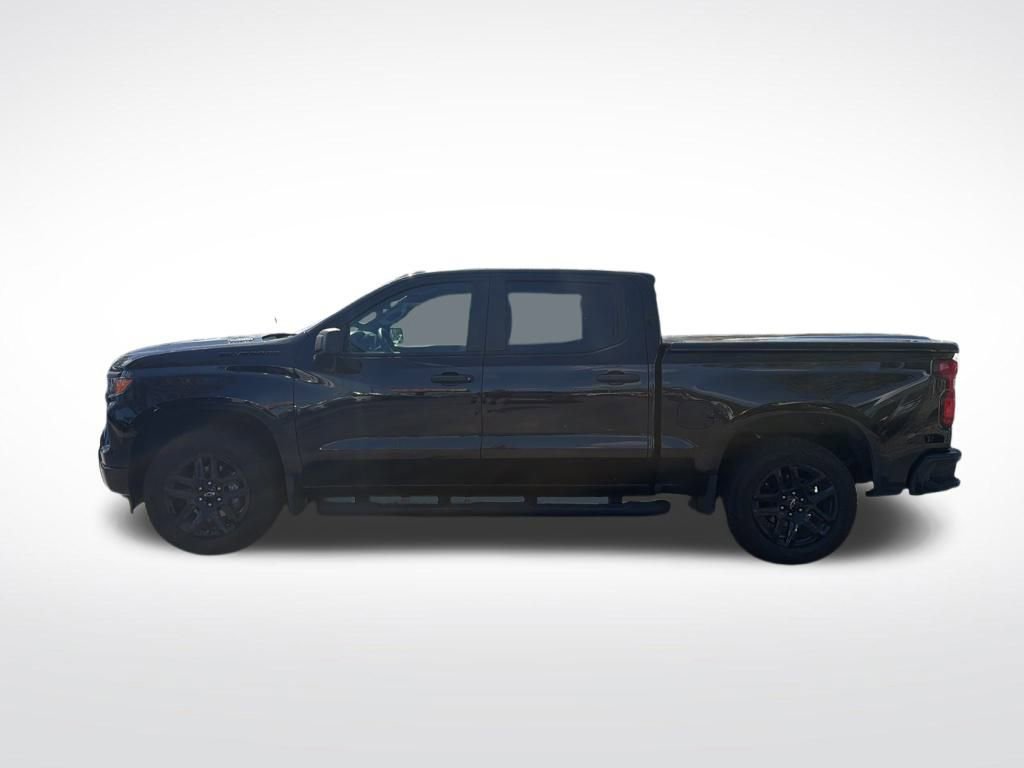 Used 2024 Chevrolet Silverado 1500 Custom w/ Turbomax Blackout Package image 8