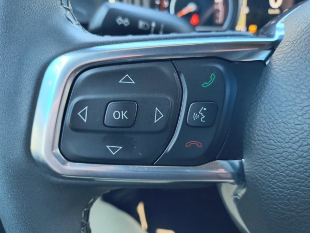 Used 2025 Jeep Wrangler Unlimited Sahara AWD/4WD image 21