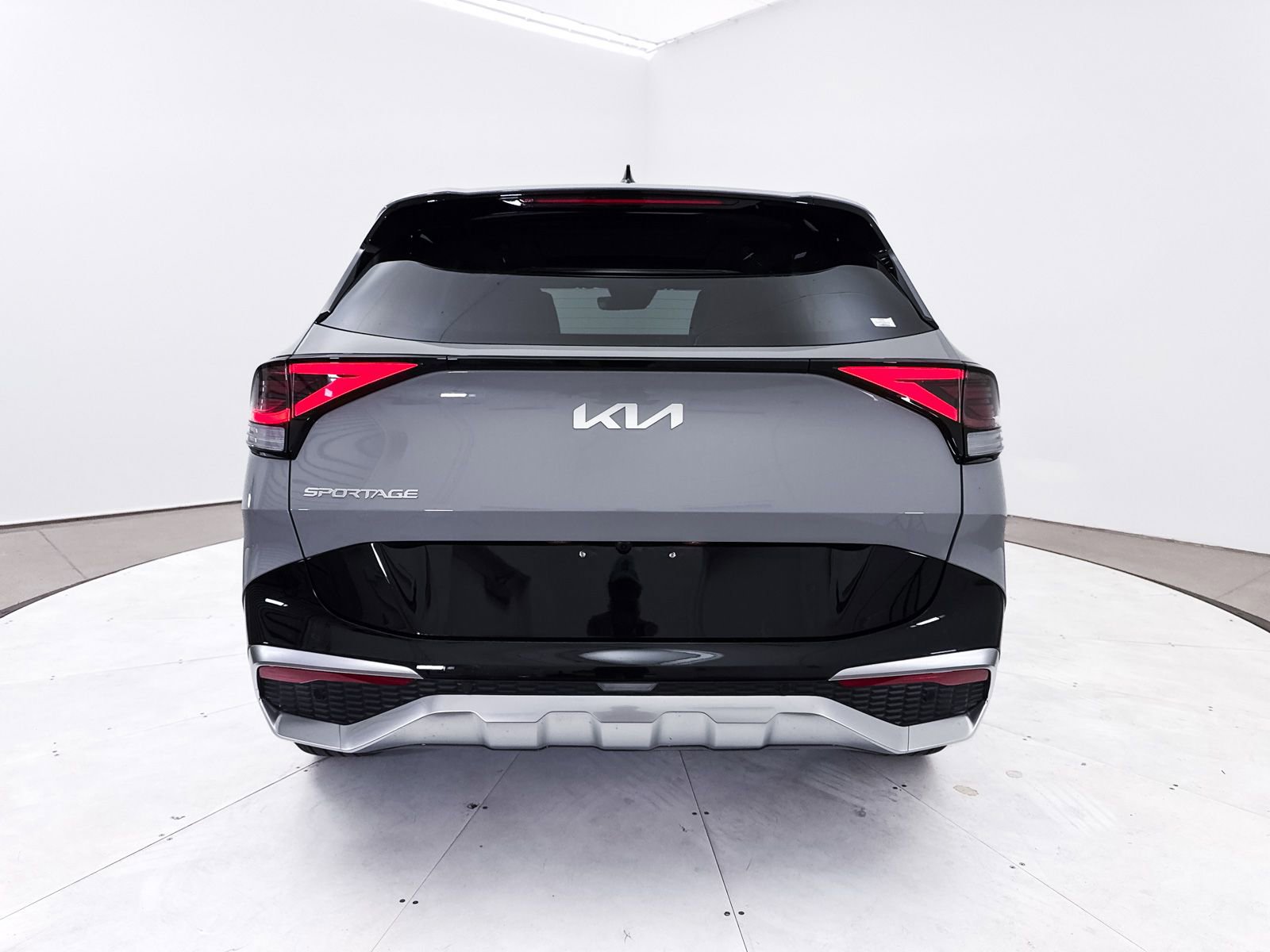 Certified 2025 Kia Sportage SX FWD image 18
