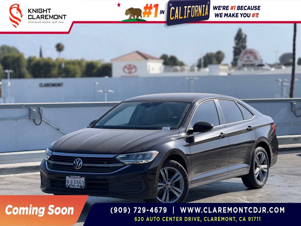 Used 2023 Volkswagen Jetta SE FWD image 1