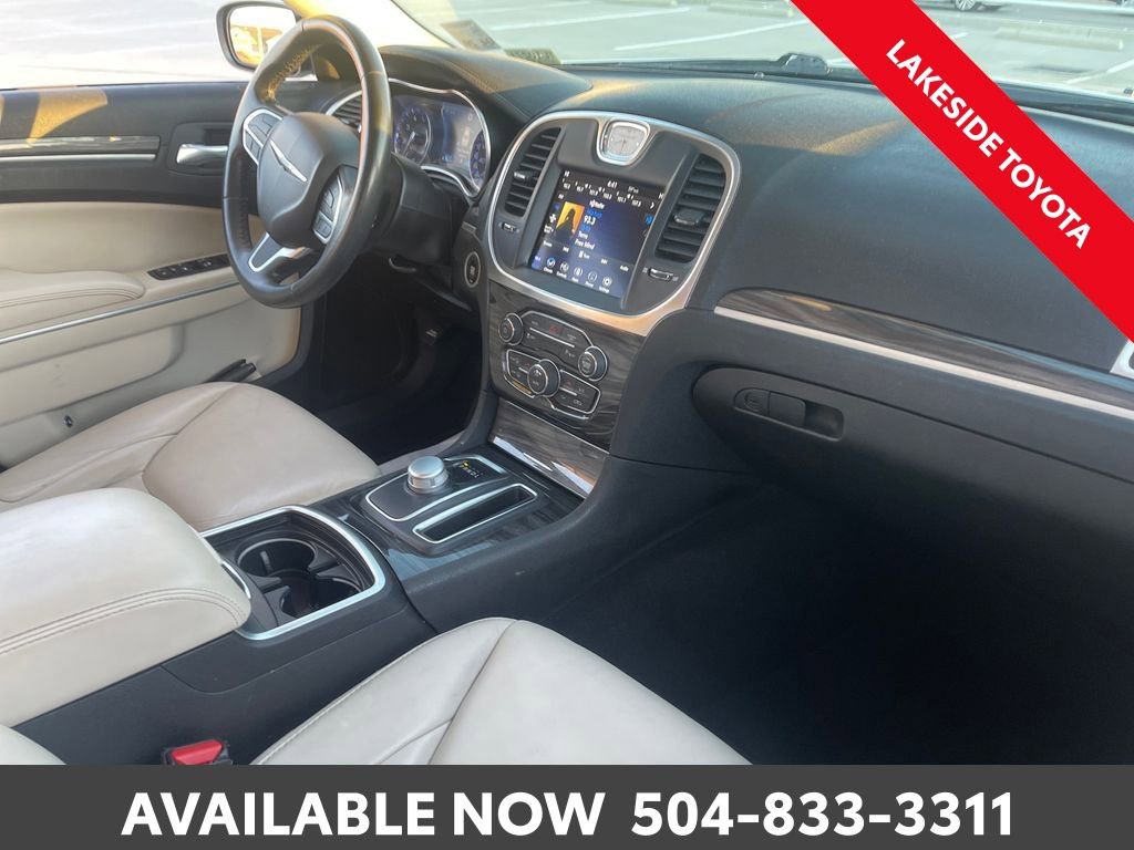 Used 2021 Chrysler 300 Touring L image 15