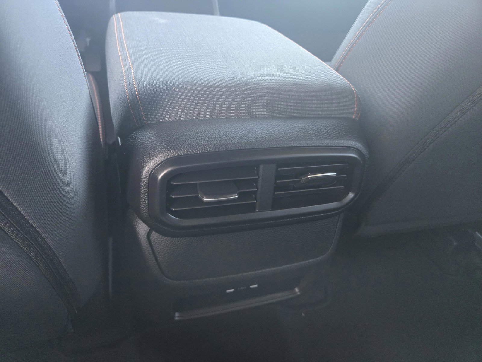 Used 2025 Honda Pilot Sport image 6