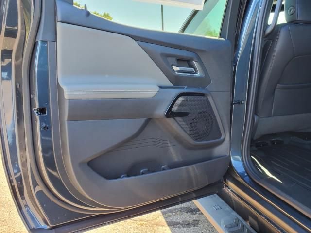 New 2026 Chevrolet Silverado EV Trail Boss w/ Plus Package AWD/4WD image 21