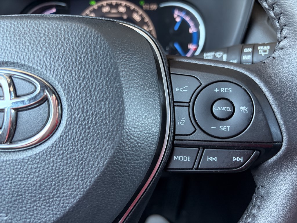 Used 2024 Toyota RAV4 SE AWD/4WD image 19