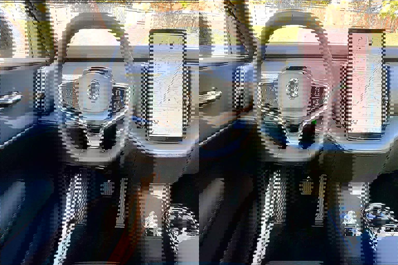 New 2025 Volvo EX30 Plus w/ Protection Package Premier image 15