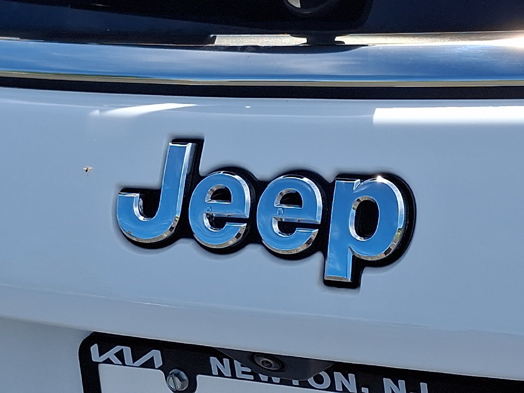 Used 2025 Jeep Compass Limited AWD/4WD image 32