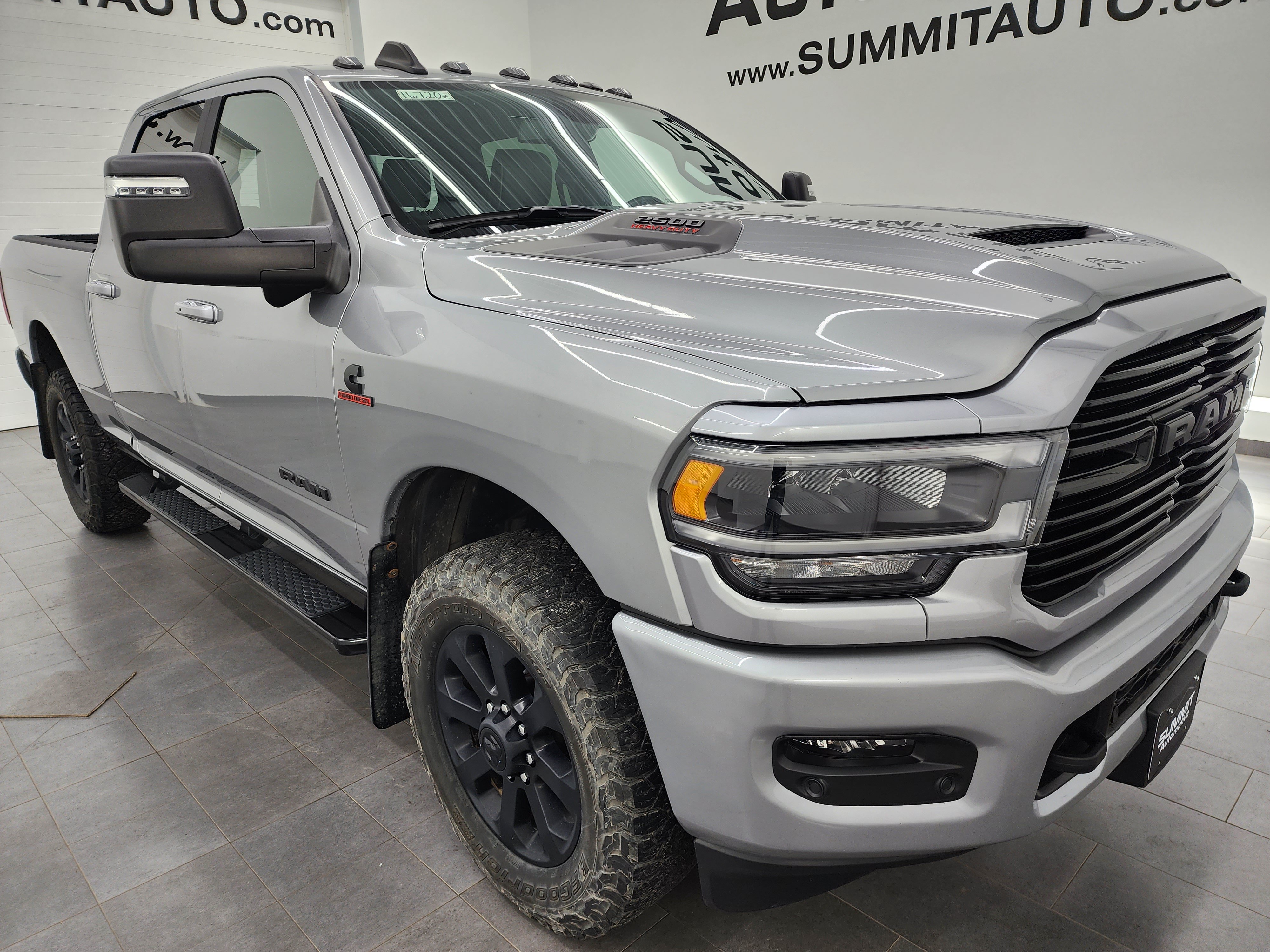 Used 2024 RAM 2500 Laramie w/ Night Edition AWD/4WD image 2
