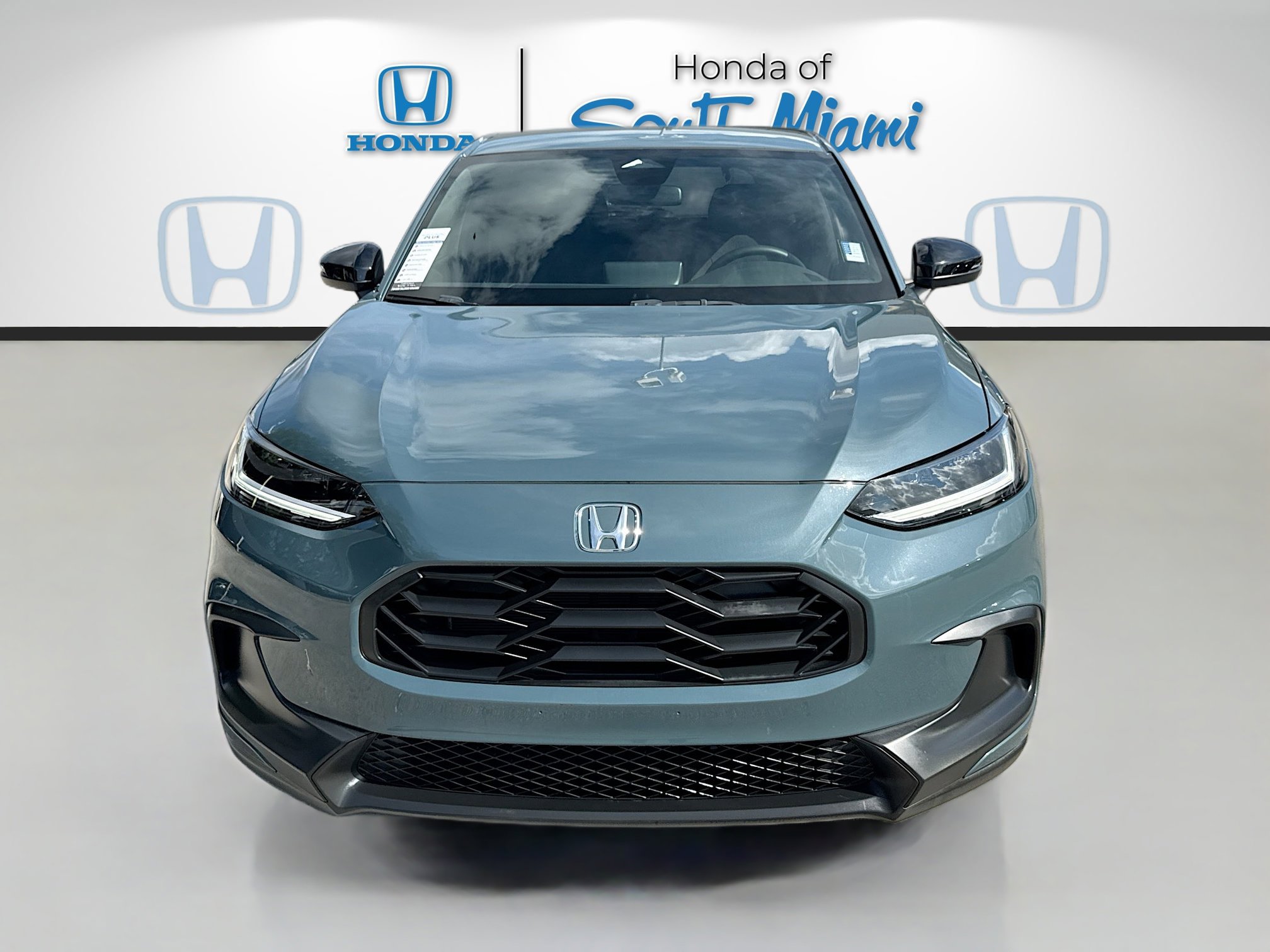 Used 2024 Honda HR-V Sport image 2