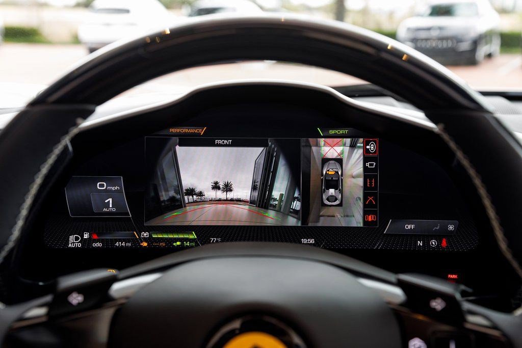 Used 2022 Ferrari SF90 Spider image 17