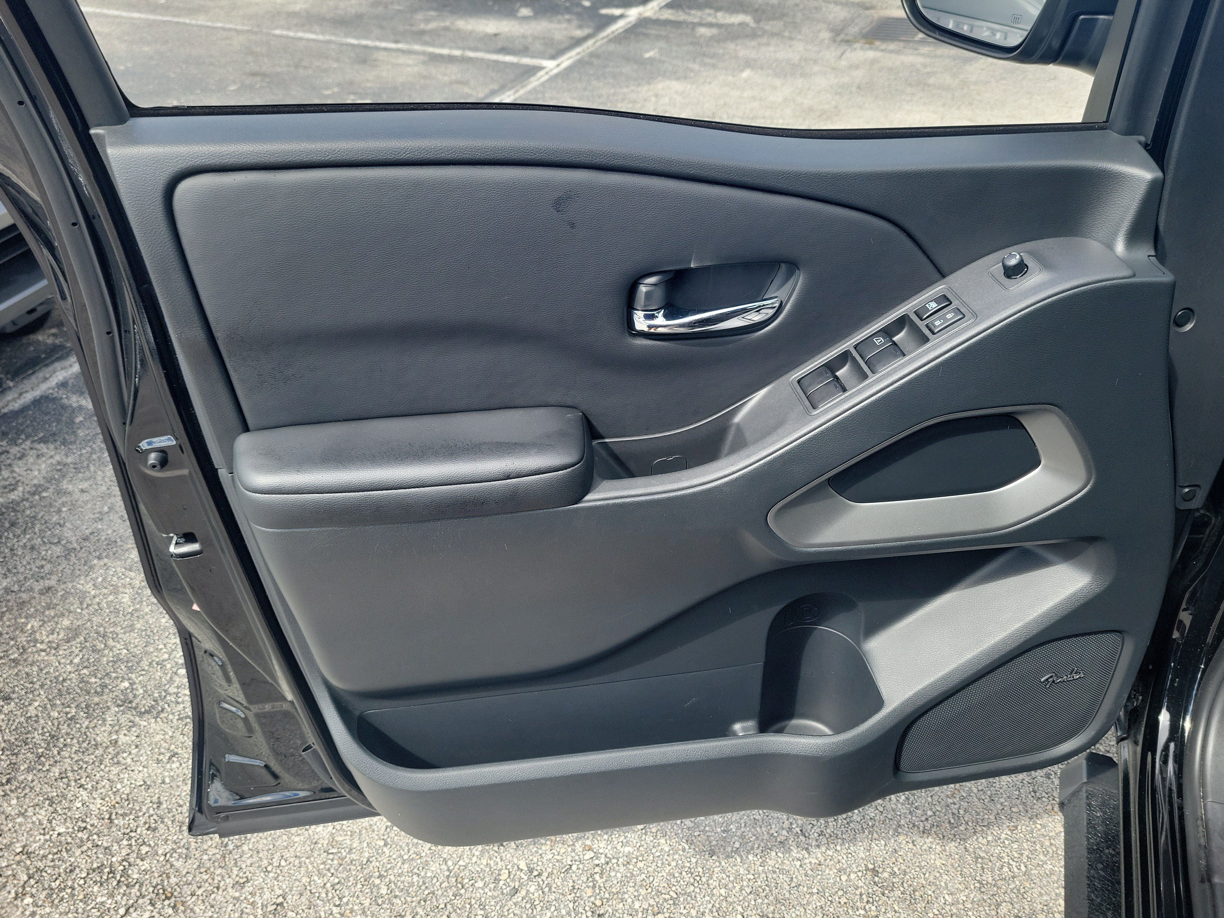 Certified 2025 Nissan Frontier SV w/ SV Convenience Package RWD image 8