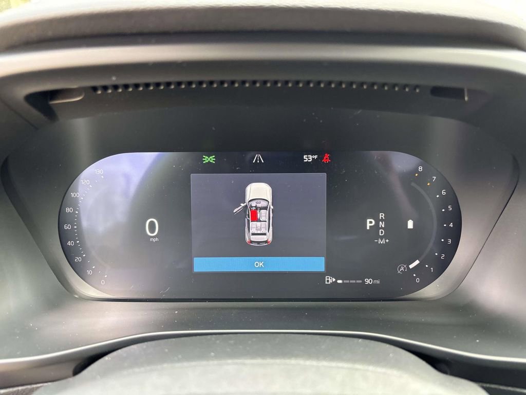 New 2026 Volvo XC40 B5 Ultra w/ Protection Package Premier image 15