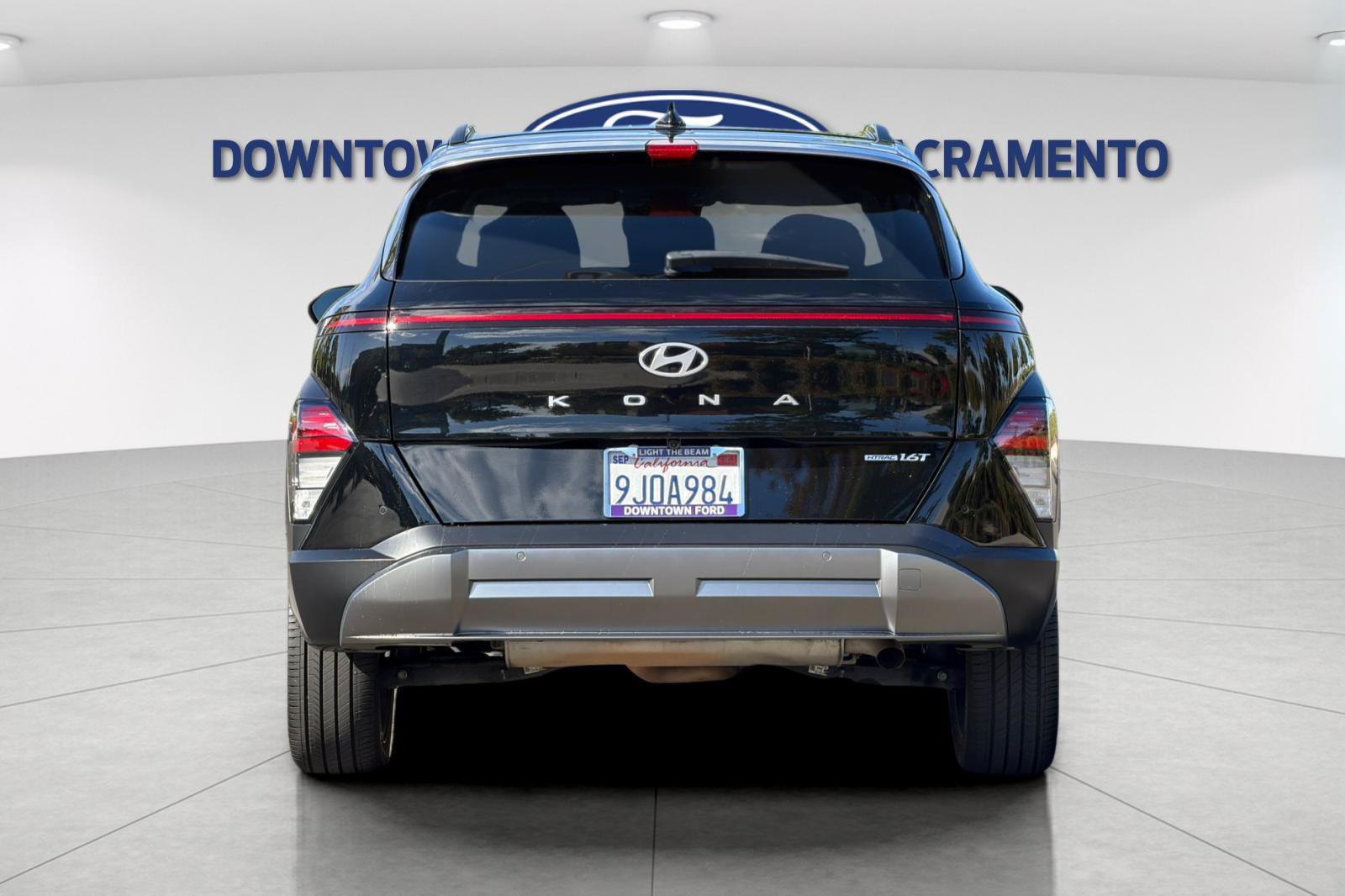 Used 2024 Hyundai Kona Limited AWD/4WD image 6