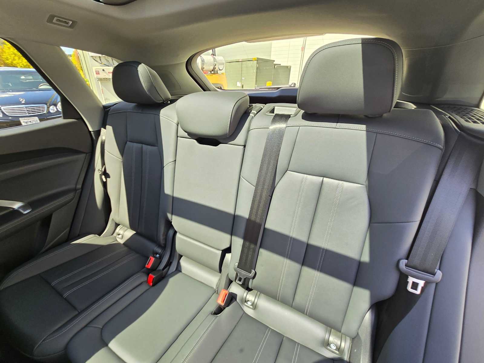 Used 2025 Audi Q5 Premium Plus w/ Premium Plus AWD/4WD image 17