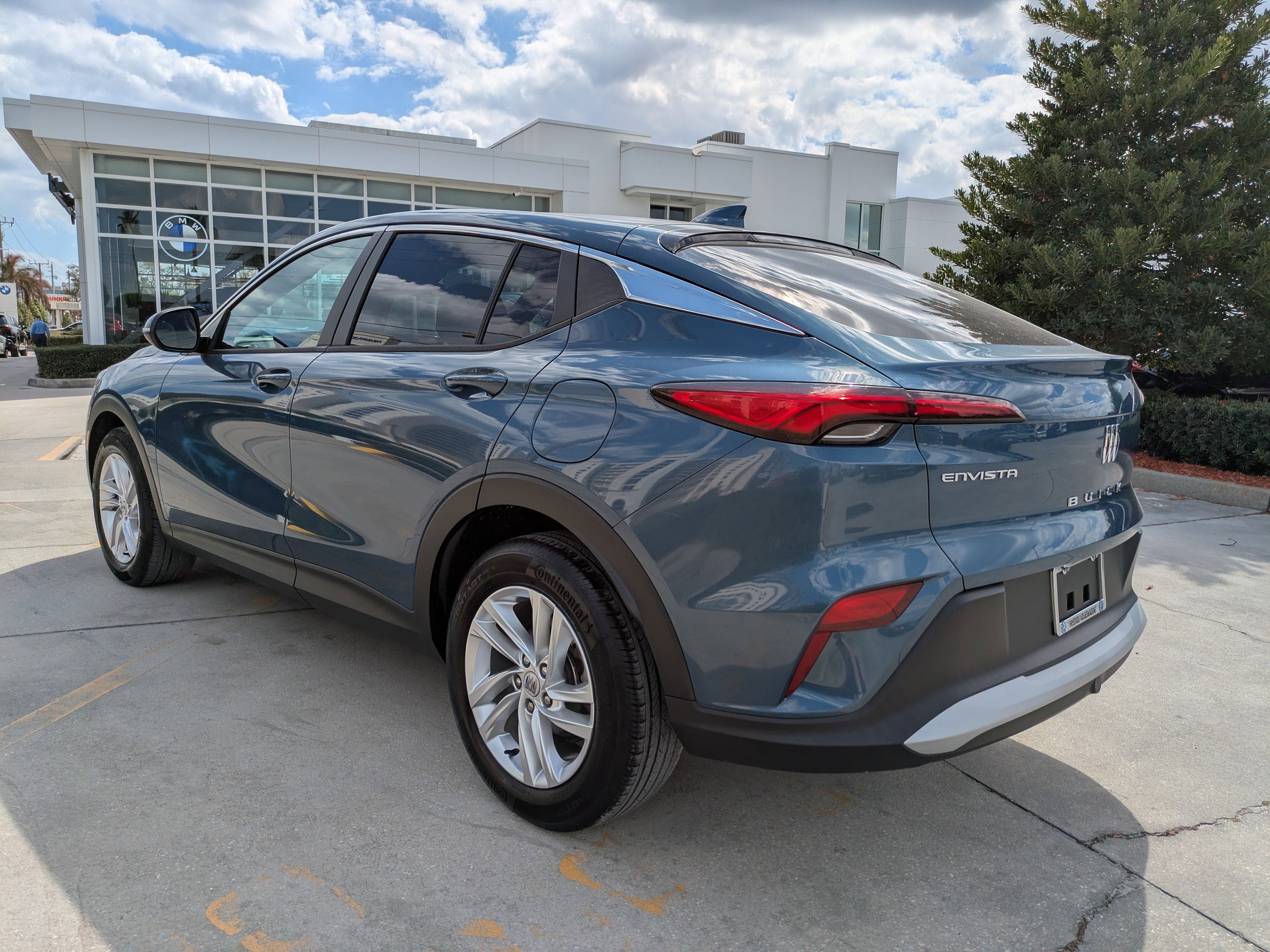 Used 2024 Buick Envista Preferred w/ Convenience II Package image 6