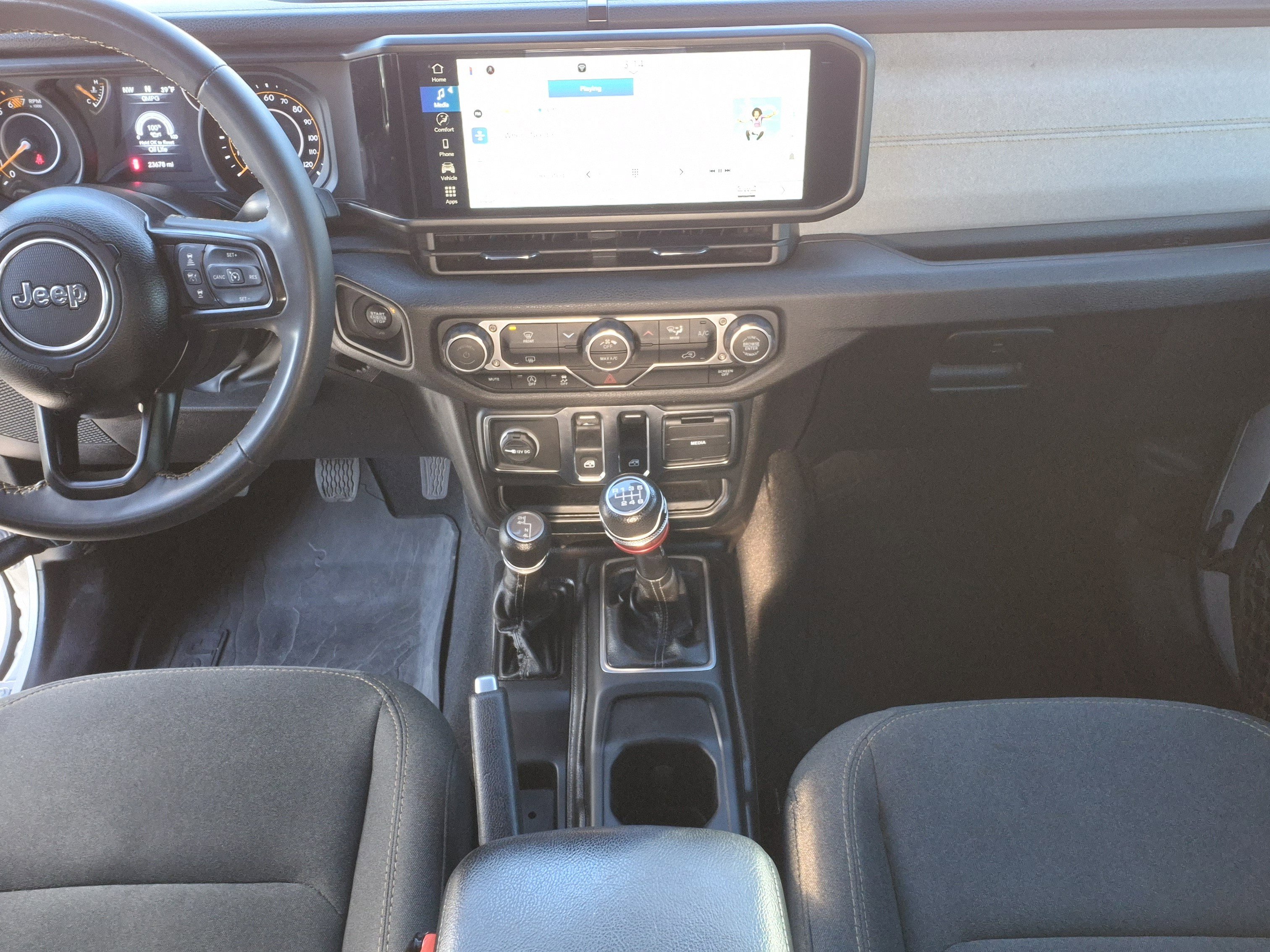 Used 2024 Jeep Wrangler Sport S image 30