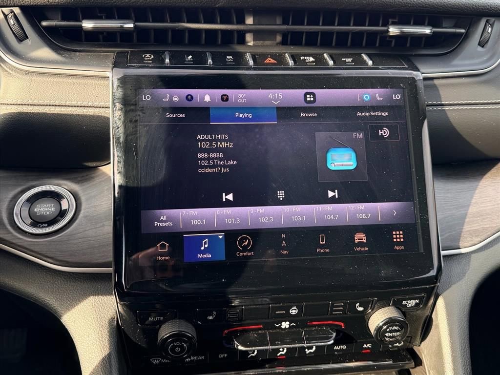 Used 2023 Jeep Grand Cherokee Limited image 20