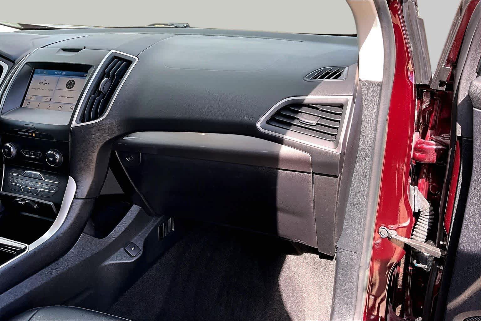 Used 2019 Ford Edge SEL w/ Equipment Group 201A FWD image 19