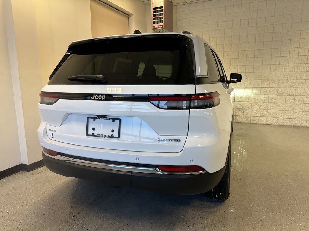 Used 2023 Jeep Grand Cherokee Limited w/ Trailer Tow Prep Group (B) image 43