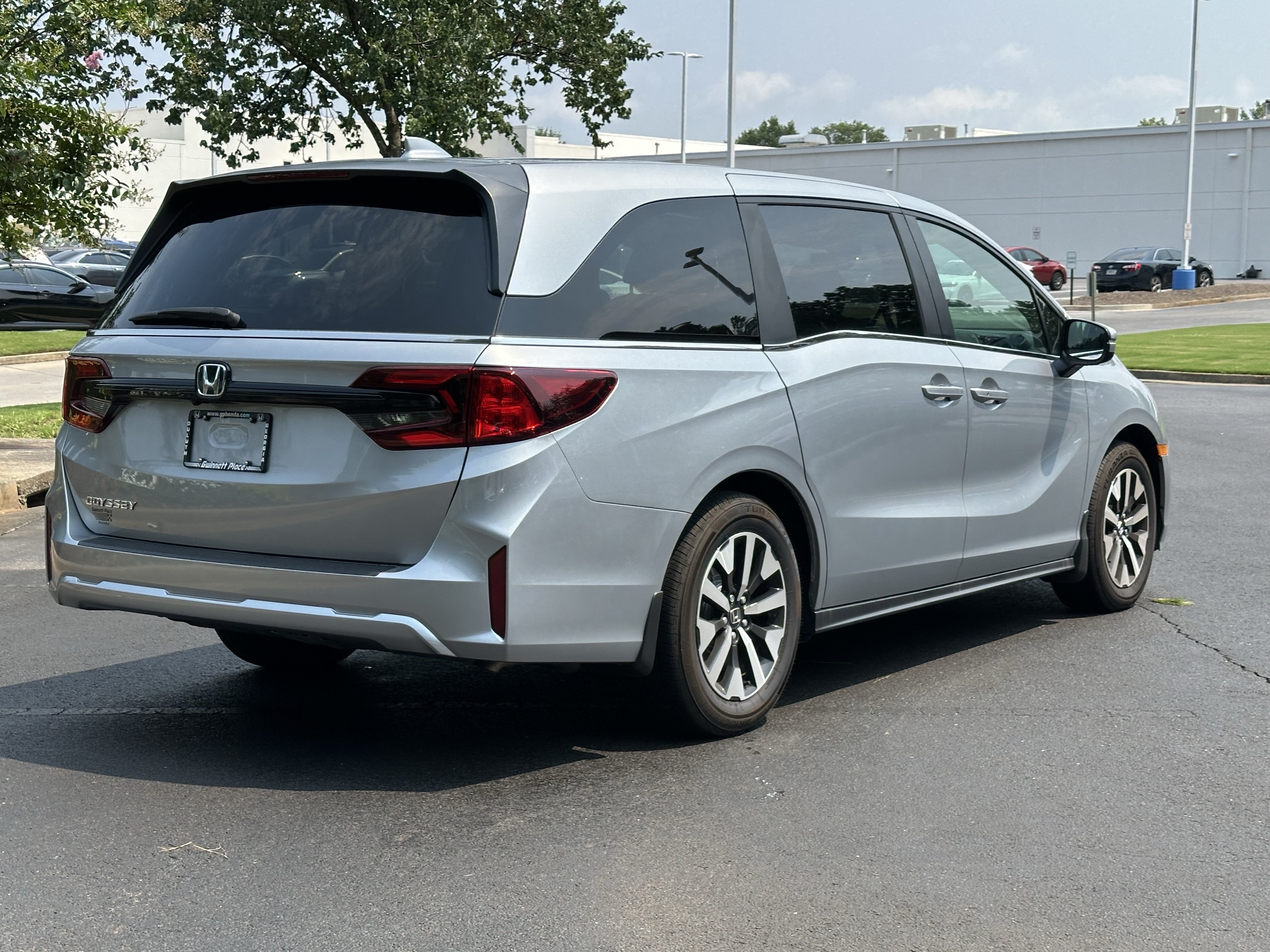 Used 2026 Honda Odyssey EX-L image 13